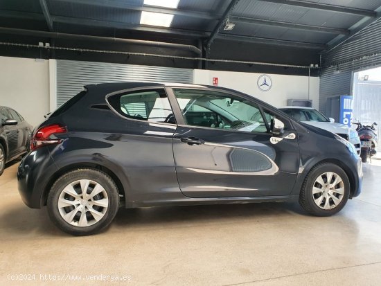 Peugeot 208 1.2I 70 CV FINANCIADO AL 5,9% - Alfafar