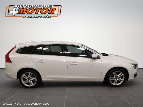 Volvo V60 2.4 D5 Twin AWD Momentum Auto - Torrelavega