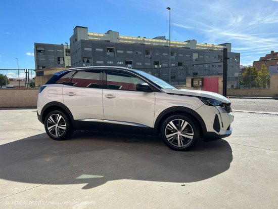 Peugeot 3008 1.5 BlueHDi 96kW (130CV) S&S Allure EAT8 - Parla