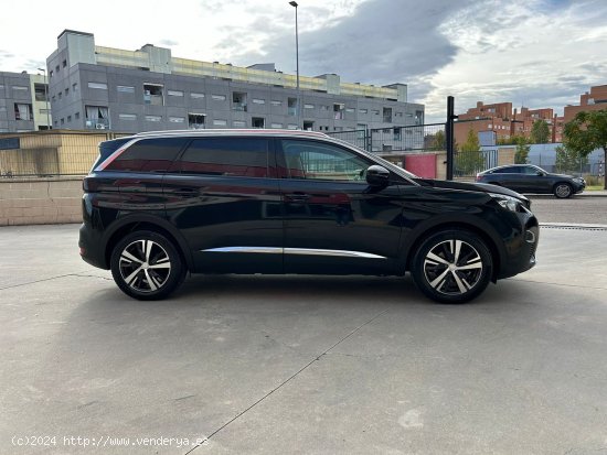 Peugeot 5008 Allure BlueHDi 96kW (130CV) S&S EAT8 - Parla