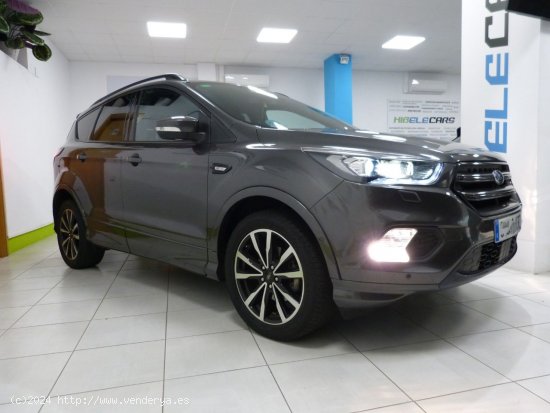 Ford Kuga ST LINE EDITION LIMITED - Montcada i Reixach