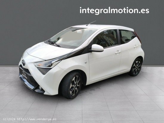  Toyota Aygo 1.0 70 x-play - Madrid 