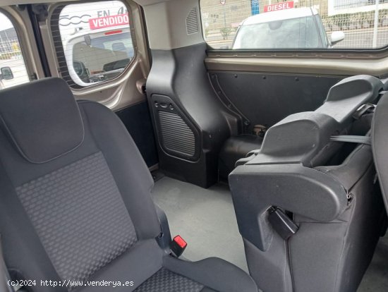 Ford Transit Custom KOMBI L2 TREND 2.0 turismo 9 plazas Bronce 2022 - Carcaixent