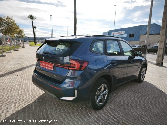 BMW X1 sDrive18i 2023 AUTOMÁTICO AZUL - Carcaixent