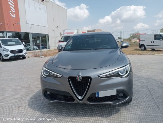 Alfa Romeo Stelvio 2.2 Diésel 154kW (210CV) Veloce Q4 gris 2022 - Carcaixent