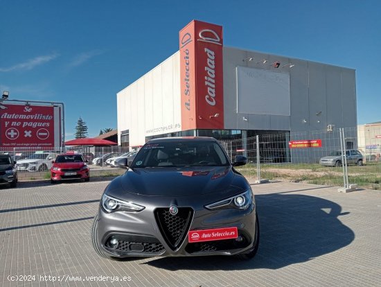 Alfa Romeo Stelvio 2.2 Diésel 154kW (210CV) Executive Q4 finales de diciembre de 2020 - Carcaixent