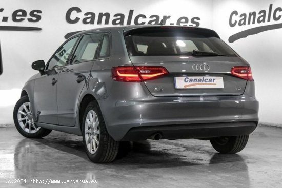 Audi A3 Sportback 1.6 TDI S tronic Attracted - Las Rozas de Madrid