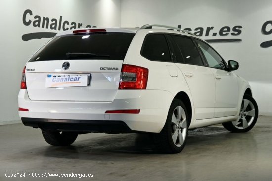 Skoda Octavia Combi 2.0 TDI CR 150cv DSG Style - Las Rozas de Madrid