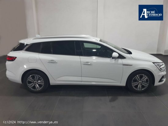 Renault Megane ST  Zen Hibrido Enchufable 160CV - Montcada y Reixach