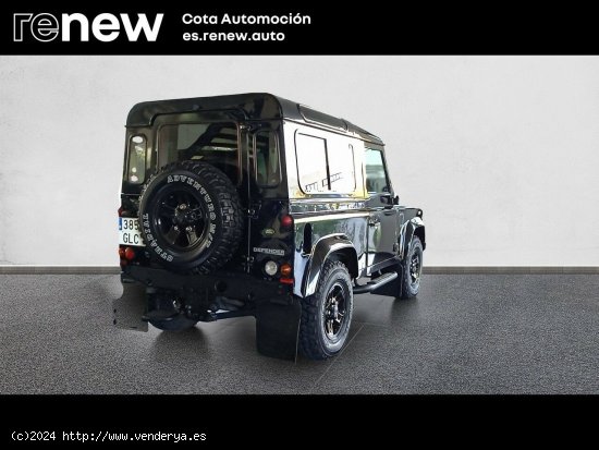 Land-Rover Defender 90 SE Station Wagon - Madrid