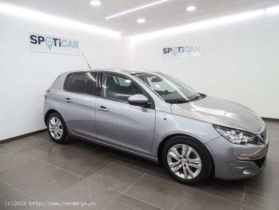 Peugeot 308 5p Style 1.6 BlueHDi 100 - Manises