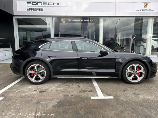 Porsche Taycan 4 S CROSS TURISMO - Perillo