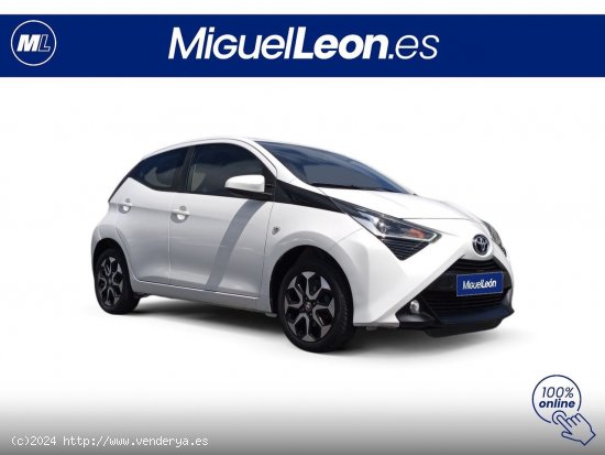 Toyota Aygo 1.0 70 x-play - Las Palmas de Gran Canaria