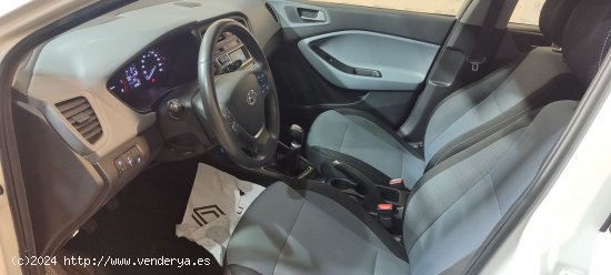 Hyundai i20 Klass - Madrid