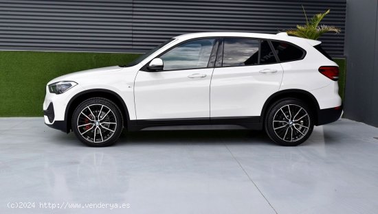 BMW X1 sDrive18d   Advantage, LED - Beniajan