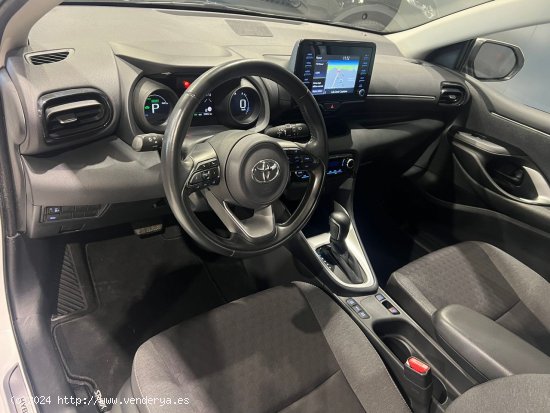 Toyota Yaris 1.5 120 cv dynamic - 