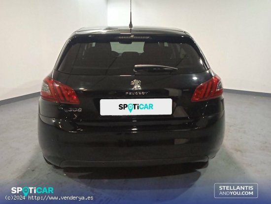 Peugeot 308  5p  PureTech 110 S&S Active Pack - Sant Feliu de Llobregat