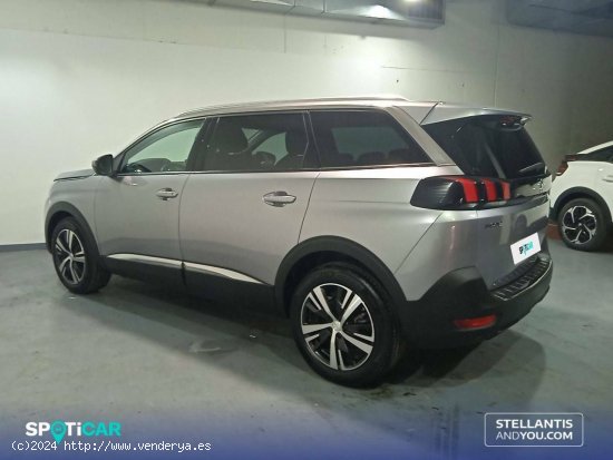 Peugeot 5008  1.2 PureTech 96KW S&S  EAT8 Allure - Sant Feliu de Llobregat