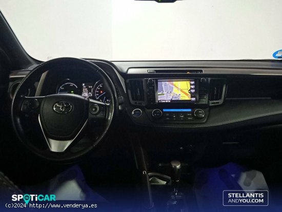 Toyota Rav4  2.5l hybrid 4WD ! Feel - Sant Feliu de Llobregat