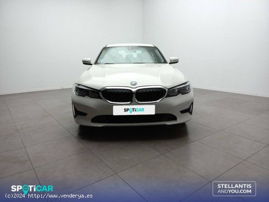 BMW Serie 3  318d Auto. - - Vigo