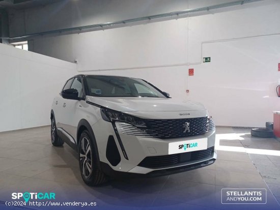 Peugeot 3008  225 e-EAT8 Allure Pack - Granada