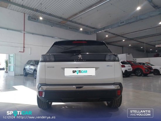 Peugeot 3008  225 e-EAT8 Allure Pack - Granada