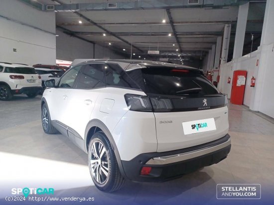 Peugeot 3008  225 e-EAT8 Allure Pack - Granada