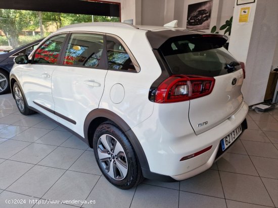 Kia Niro Drive 1.6 141 CV  5p. - Madrid