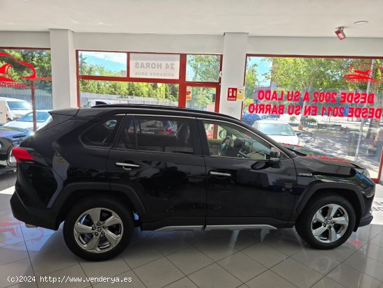 Toyota Rav4 220 H Luxury 2WD - Madrid