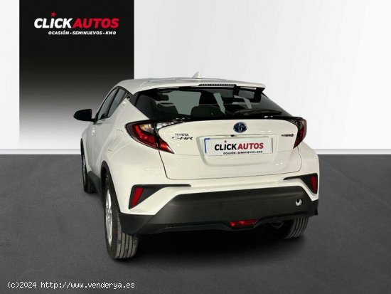 Toyota C-HR 1.8 e-CVT 122CV 125H Active - 