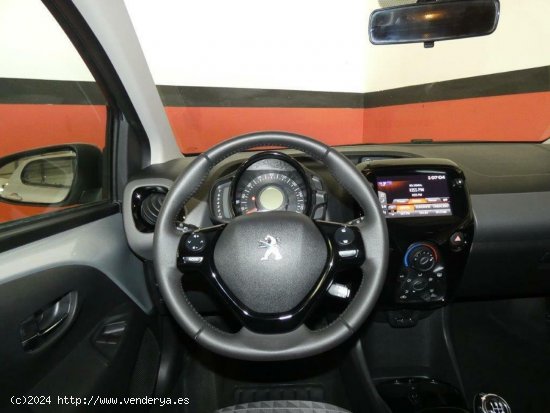 Peugeot 108 1.0 VTI 72CV Allure - 