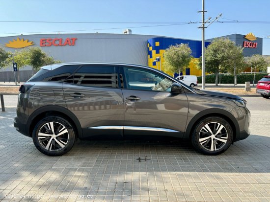 Peugeot 3008 1.2 puretech 130cv aut EAT8 - Sant Just Desvern