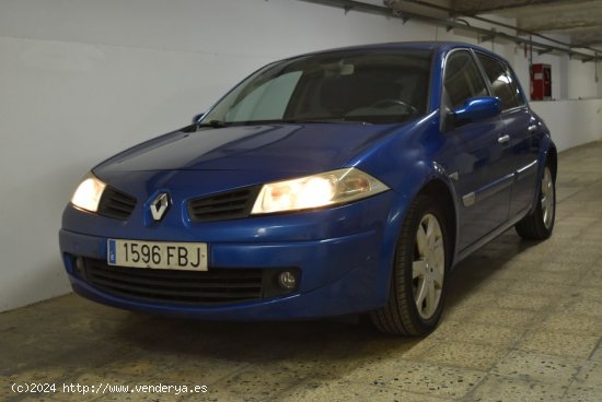  Renault Megane CONFORT DYNAMIQUE - Santa Coloma de Gramenet 