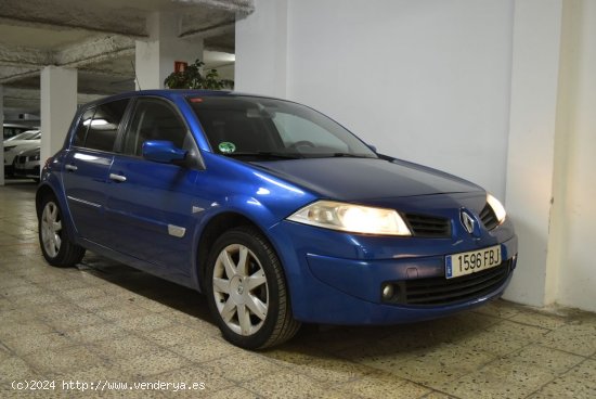 Renault Megane CONFORT DYNAMIQUE - Santa Coloma de Gramenet