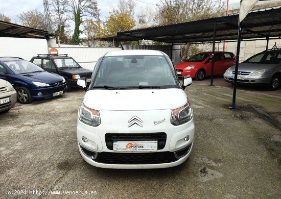 Citroën C3 Picasso 1.6 VTi EXCLUSIVE - Cornella de Terri