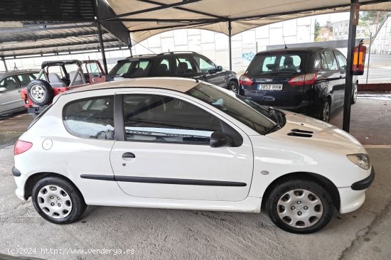 Peugeot 206 1.4 HDI LOOK 70 - Cornella de Terri