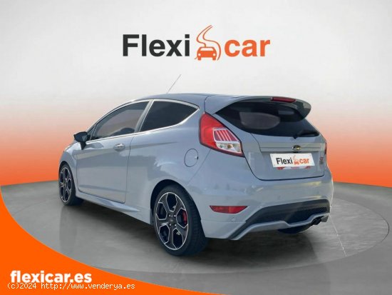 Ford Fiesta 1.6 EcoBoost 200cv ST200 3p - 3P (2016) - Olías del Rey