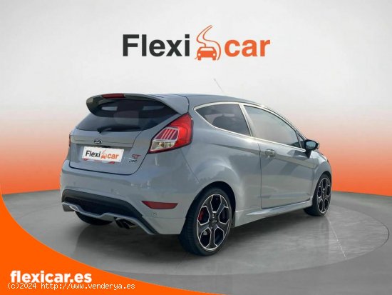 Ford Fiesta 1.6 EcoBoost 200cv ST200 3p - 3P (2016) - Olías del Rey