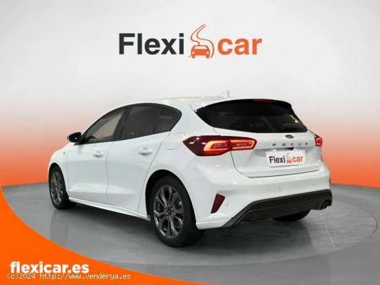 Ford Focus 1.0 Ecob. MHEV 92kW ST-Line Design SIP - Alcalá de Guadaíra