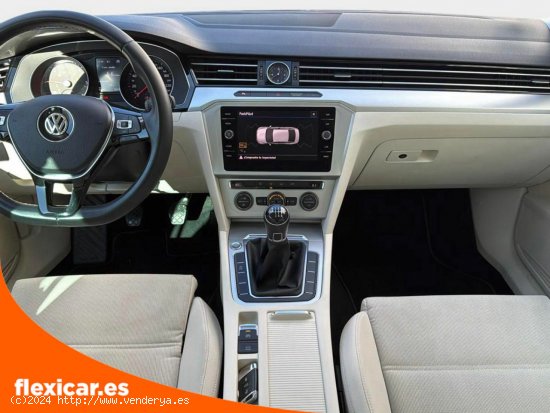 Volkswagen Passat Advance 2.0 TDI 110kW (150CV) - Zaragoza