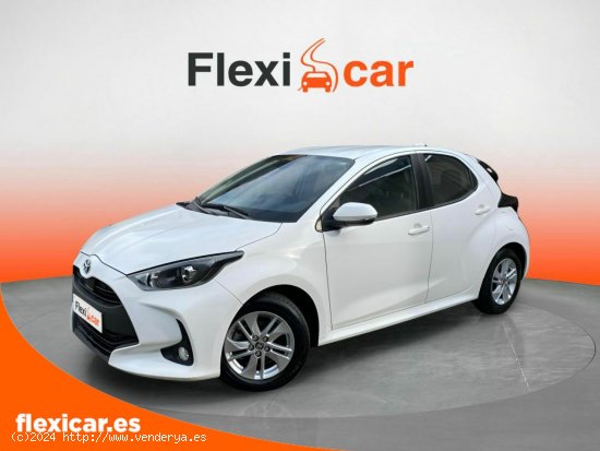 Toyota Yaris 1.5 120H Business Plus - Vilagarcía de Arousa