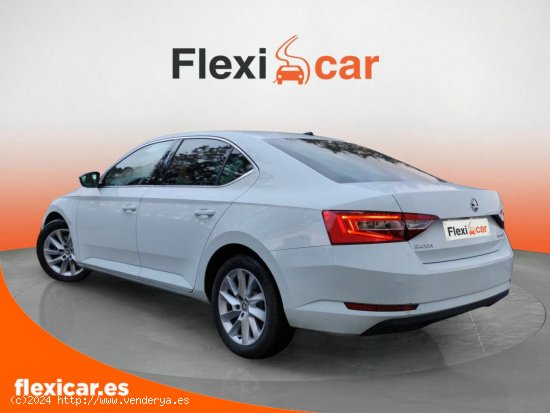 Skoda Superb 2.0 TDI 110KW DSG Ambition - Valladolid