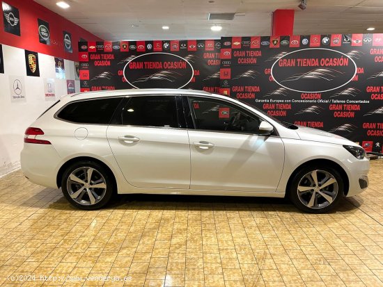 Peugeot 308 SW Allure 1.2 PureTech 96KW 130CV EAT6 - Alcalá de Henares