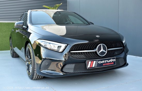 Mercedes Clase A Sedan A 180 d Solution, Camara, Piel, Automatico - Beniajan