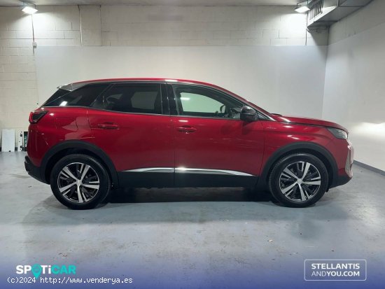 Peugeot 3008  225 e-EAT8 Allure Pack - Sant Feliu de Llobregat