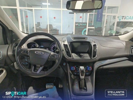 Ford Kuga   2.0 TDCi 110kW 4x4 PowerShift Vignale - Polígono Industrial de Son Castelló