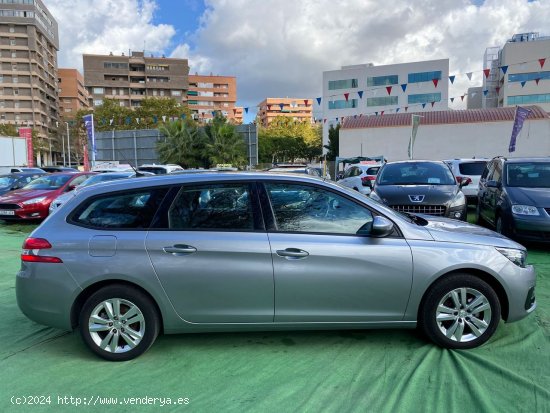 Peugeot 308 1.5 130CV - Esplugas de Llobregat