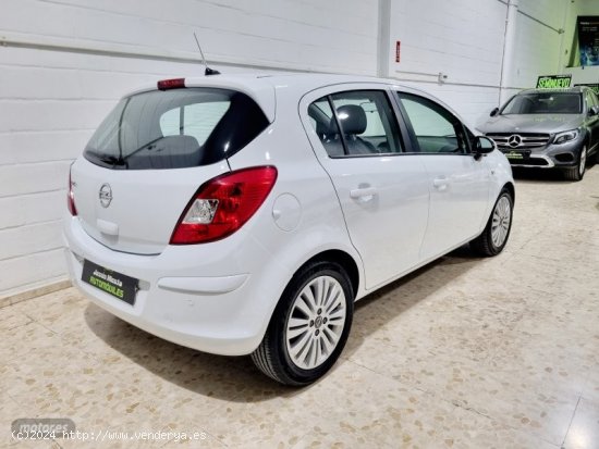 Opel Corsa 1.2 Selective de 2014 con 65.000 Km por 6.800 EUR. en Sevilla