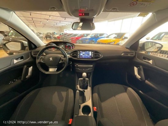 Peugeot 308  SW  1.2 PureTech 96KW (130CV) S&S Style - HOSPITALET DE LLOBREGAT (L )