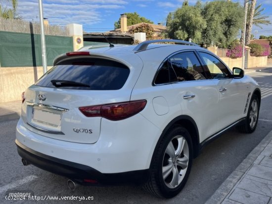 Infiniti FX 37 3.0D S de 2011 con 279.000 Km por 15.950 EUR. en Alicante